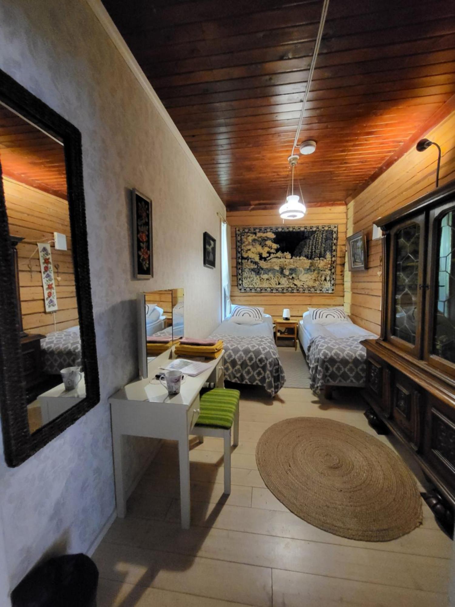 120 Yrs. Old Log House In Kuopio City Centre 部屋 写真